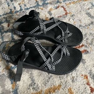 Black Chaco Women’s Zx2 Classic Size 8